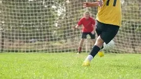 《埃斯特旺英超首秀待时日：马雷斯卡揭秘适应期，压力未至》